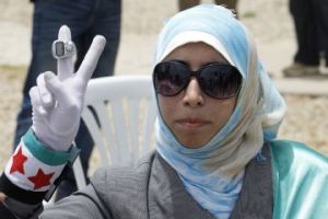 lebanon_protests_hezbollah_syria_june_2013